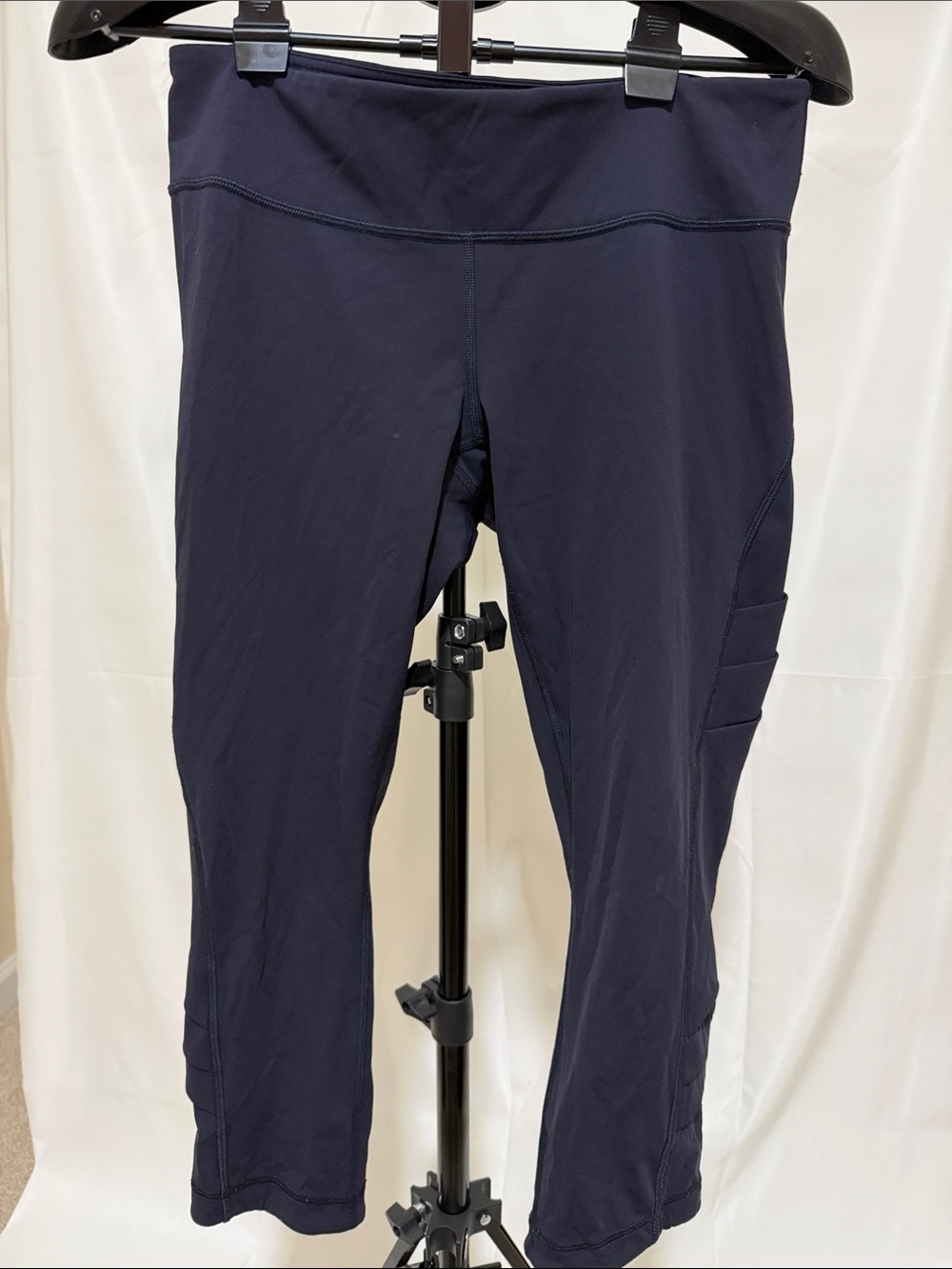 Lululemon Black Cropped Leggings 10